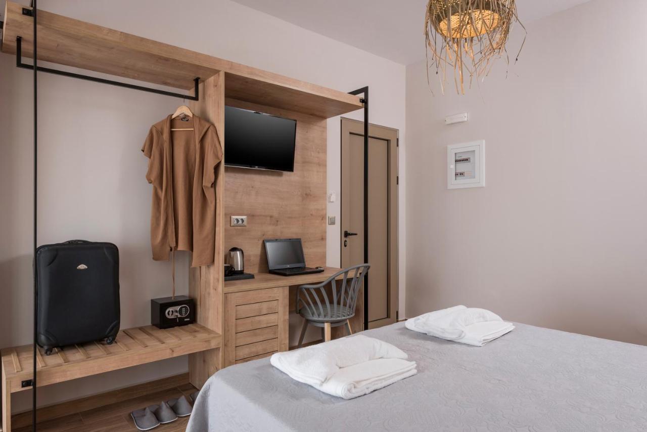 Aequor Luxury Rooms & Apartments Káto Darátsos Eksteriør bilde